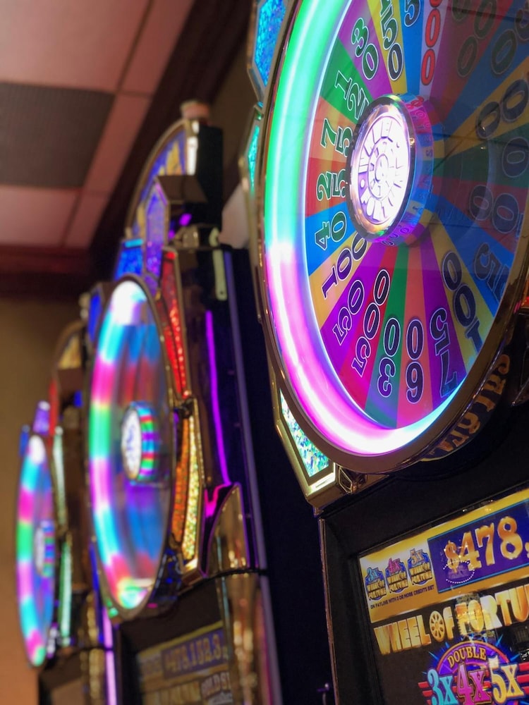 Mineral Palace Hotel & Casino - photo 36