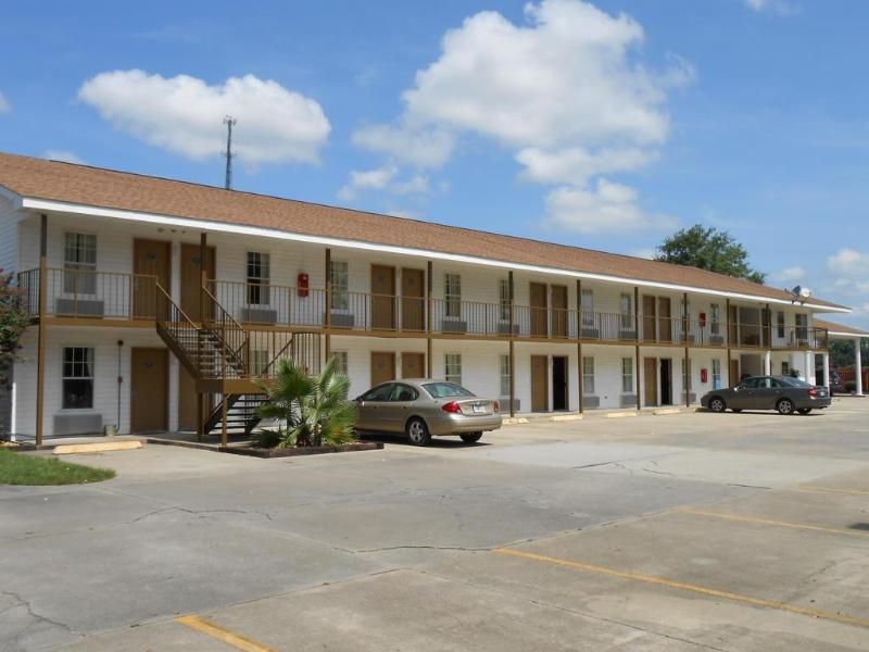 Glennville Inn - photo 5