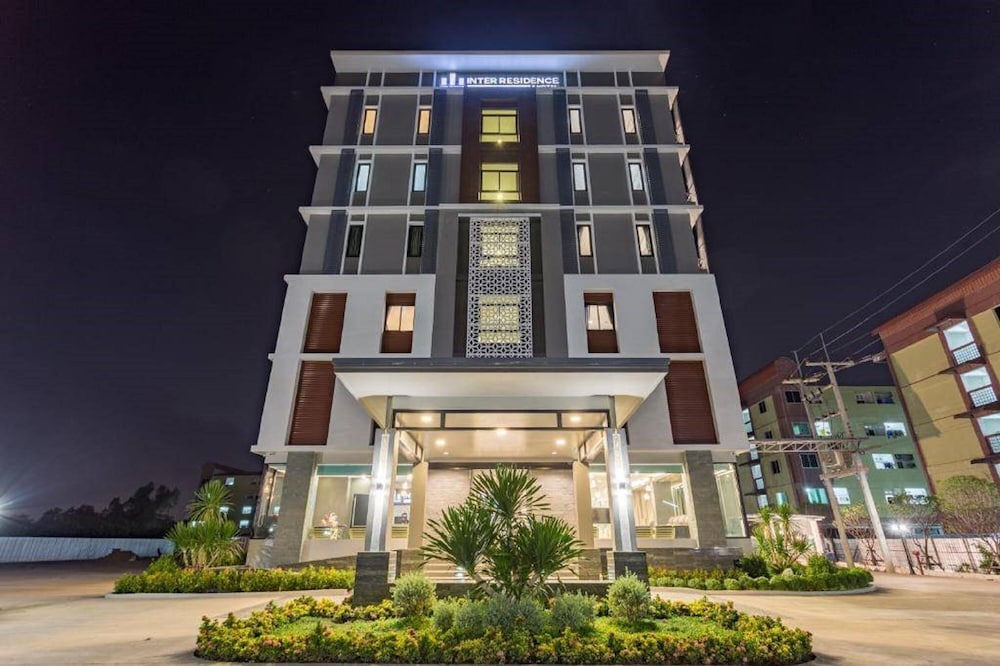 Grand Inter Hotel — hotel in Samut Sakhon