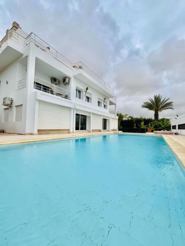 Stylish 6 BRs Villa with pool H62050 — 4-Star Luxury Hotel in Agadir, Morocco