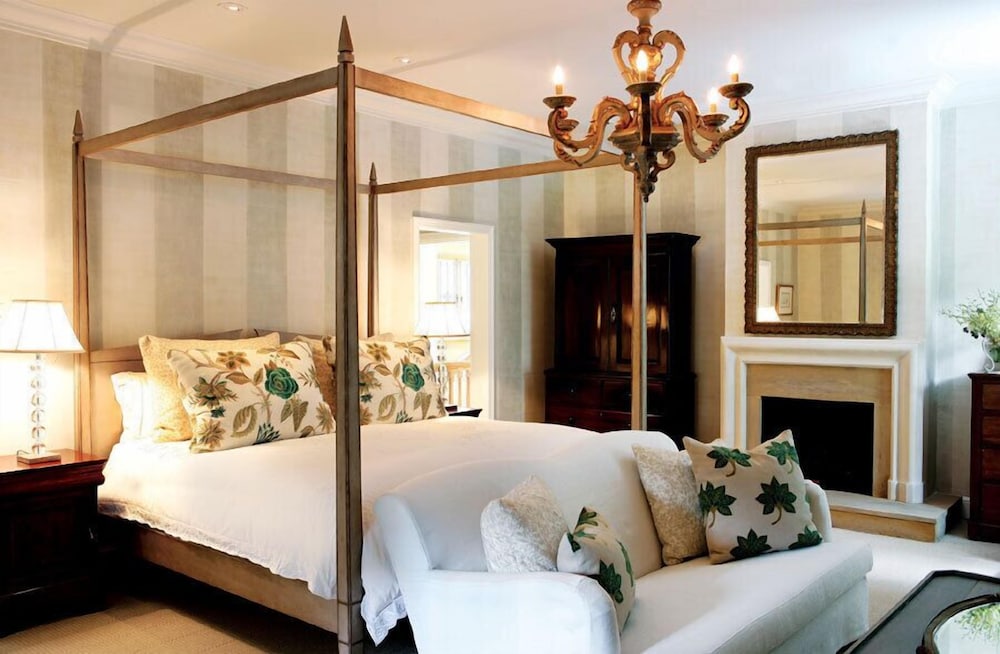 Hoeveld House — 5-Star Luxury Hotel in Johannesburg, South Africa