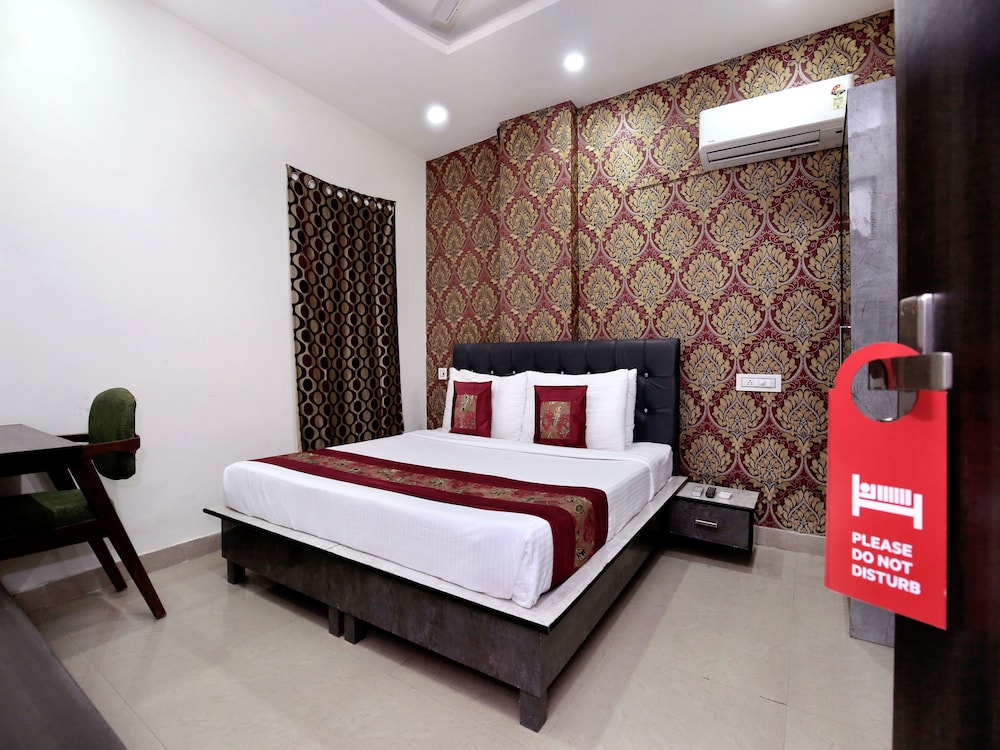 OYO 7100 Hotel Crossroads in Panchkula, India