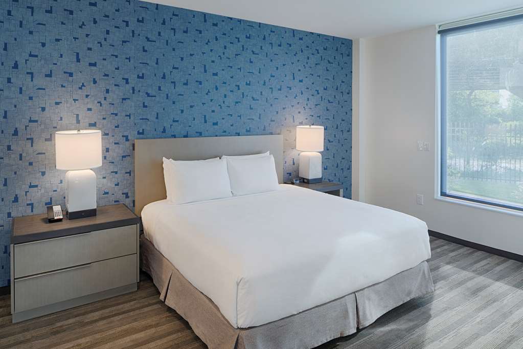 Hyatt House Columbus OSU Short North - photo 22