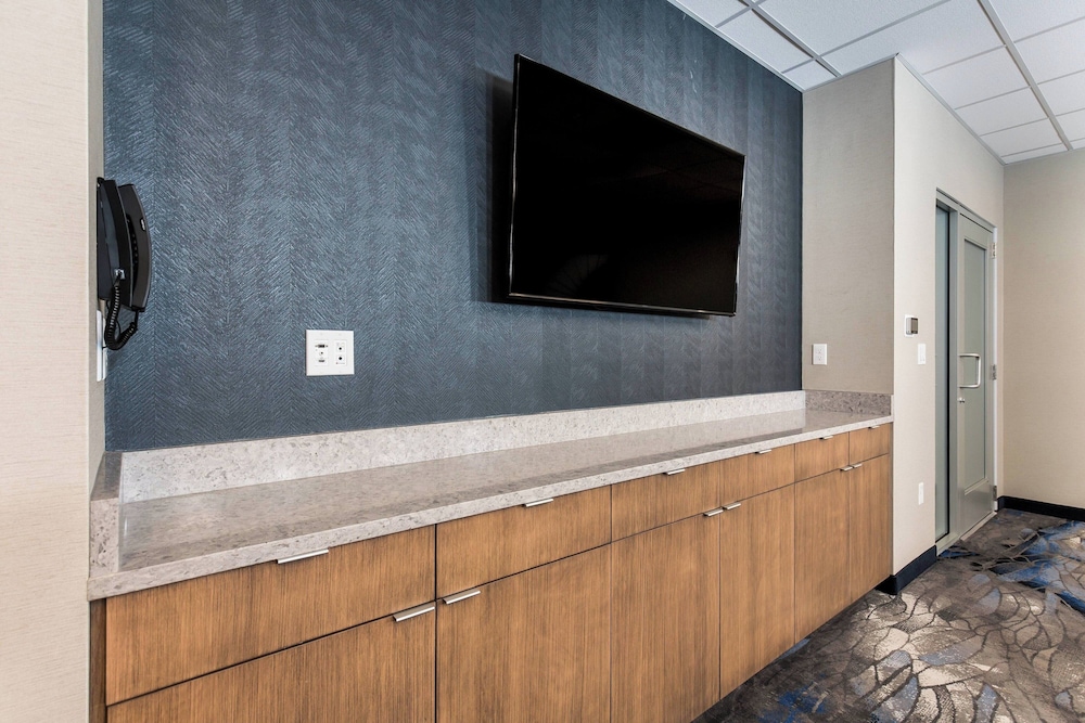Fairfield Inn & Suites by Marriott Crestview - photo 27