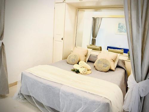 Boho Chic on the Beach By Deihu Experiences in Playa De Las Americas, Spain