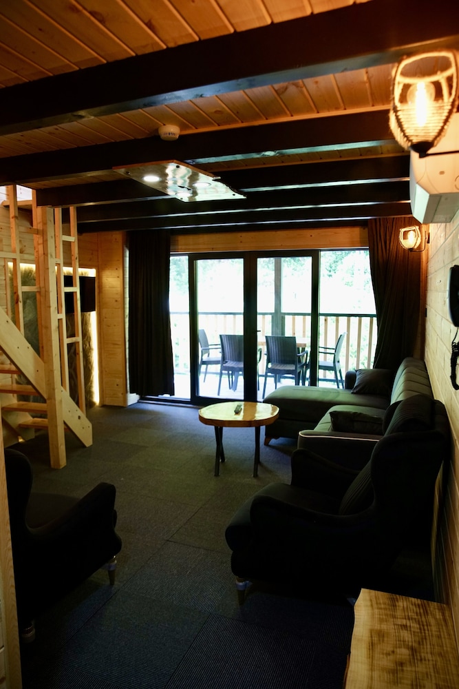 Özden Bungalov in Camlihemsin, Turkey