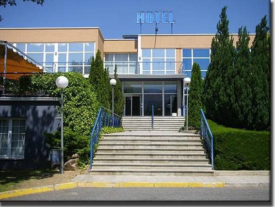 Cubino — hotel in Vallejera De Riofrio