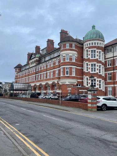 Burlington Mansions — 4-Star Luxury Hotel in Bournemouth, United Kingdom