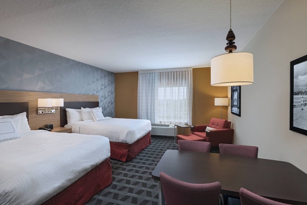TownePlace Suites by Marriott Naples - photo 7