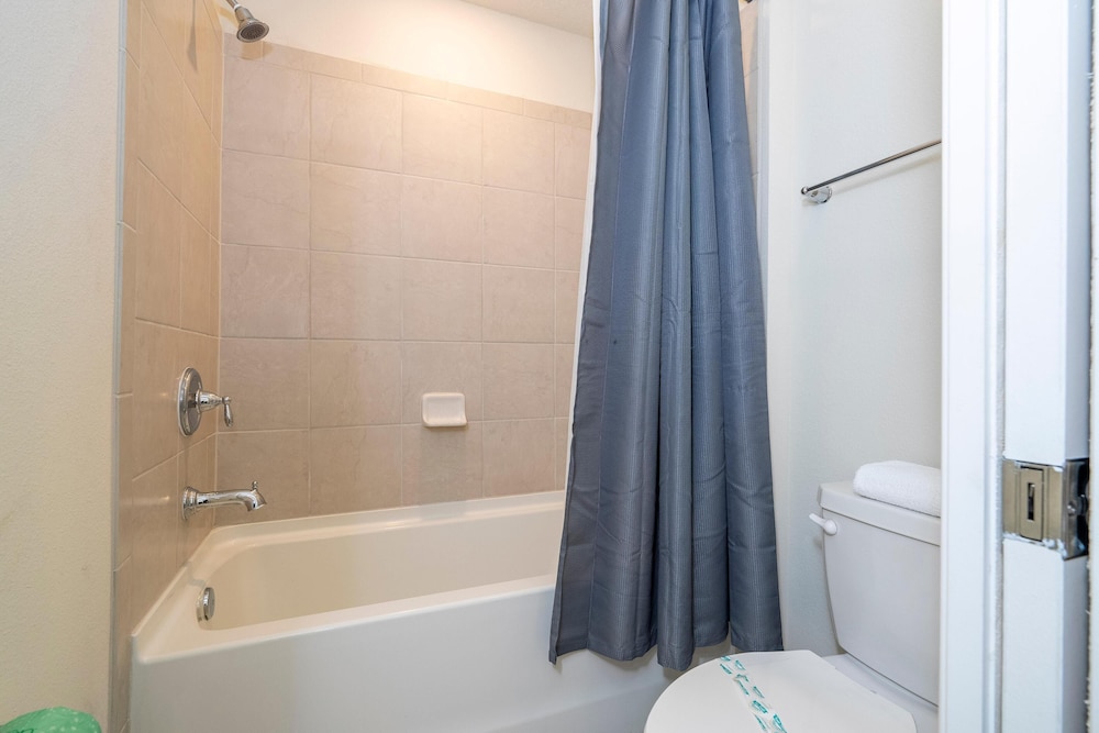 4462 KR Spacious Resort Getaway - photo 25