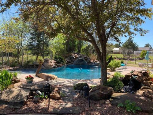 The Woods on Waterloo in Edmond, United States