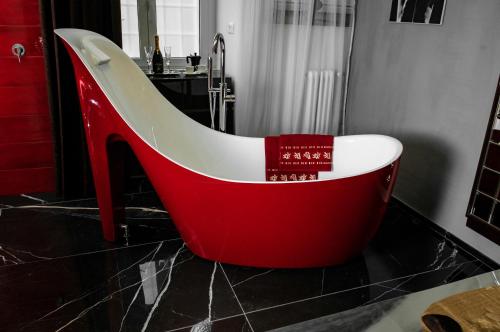 Suite Tacco 12 — 4-Star Luxury Hotel in Rome, Italy