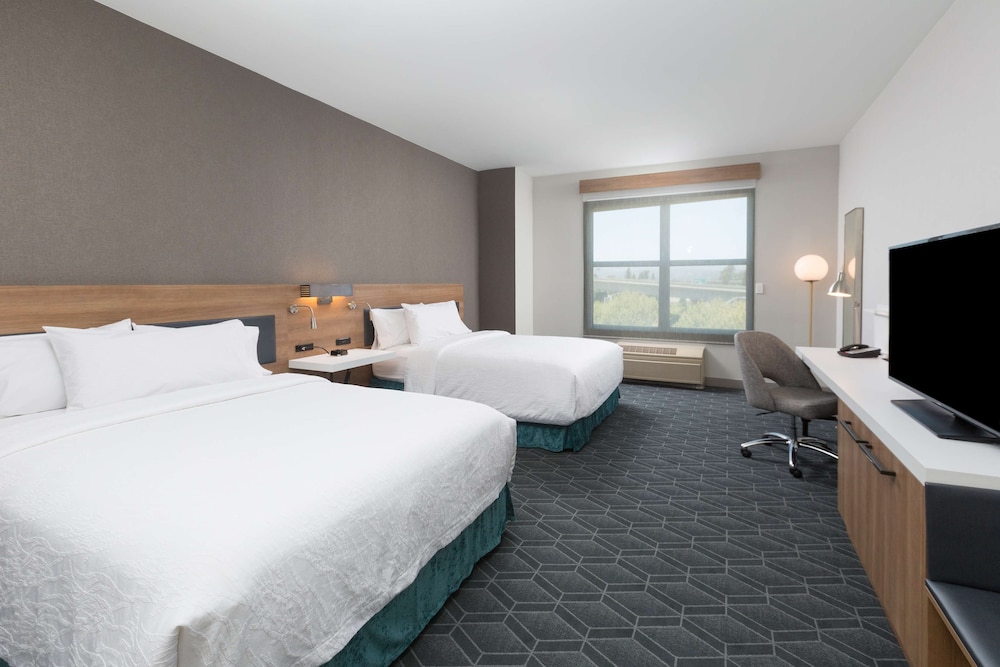 Hilton Garden Inn Oakland San Leandro - photo 14