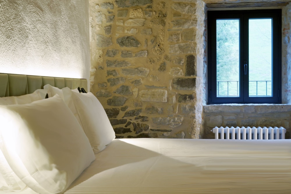 Monastero Sant Alberico Relais — 4-Star Luxury Hotel in Verghereto, Italy