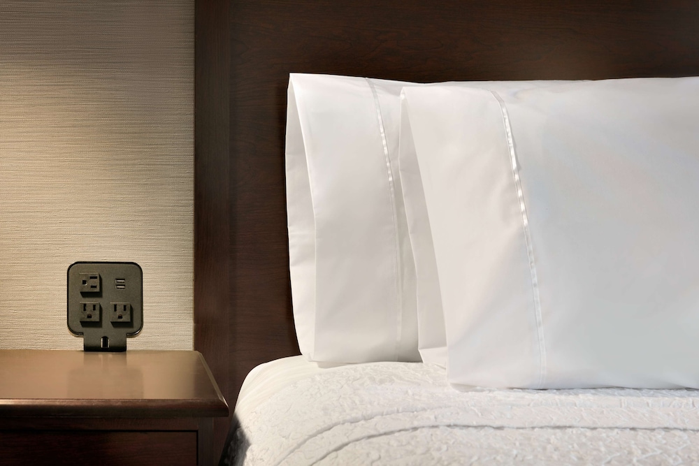 Hampton Inn & Suites Mahwah - photo 9