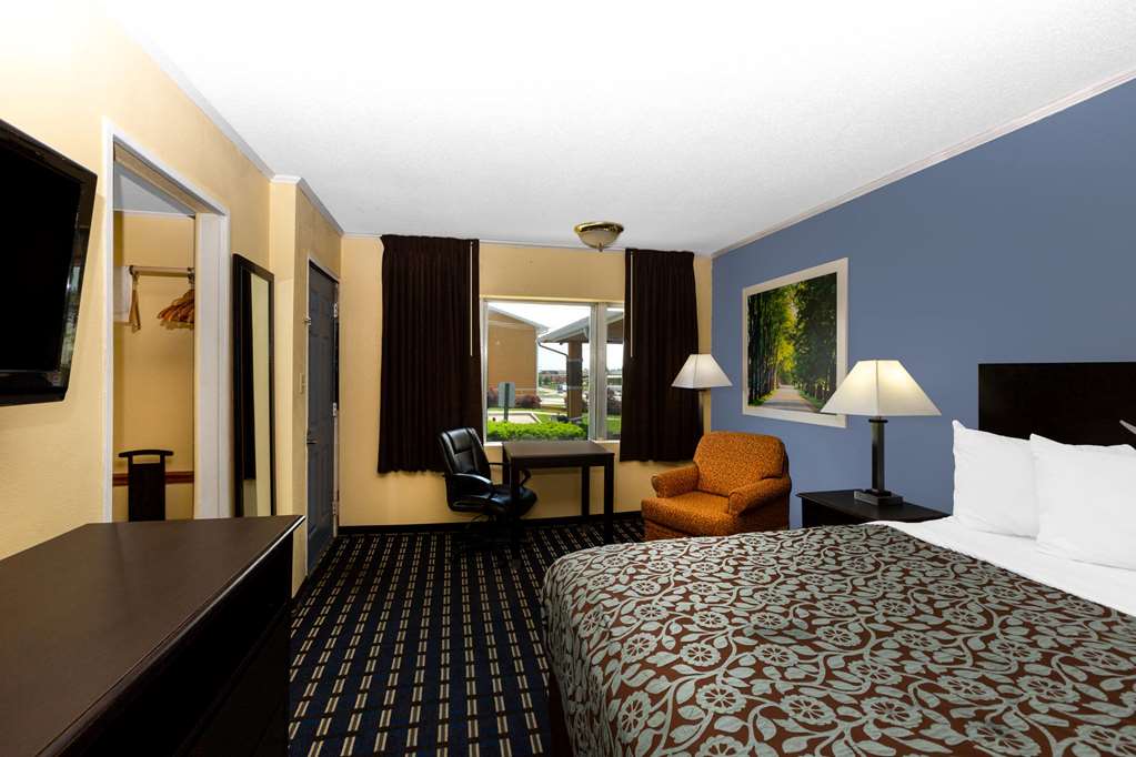 Days Inn by Wyndham Chillicothe - photo 16