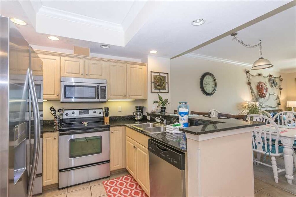 Crystal Shores 704 - photo 11