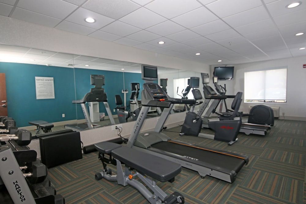 Holiday Inn Express Troutville by IHG - photo 20
