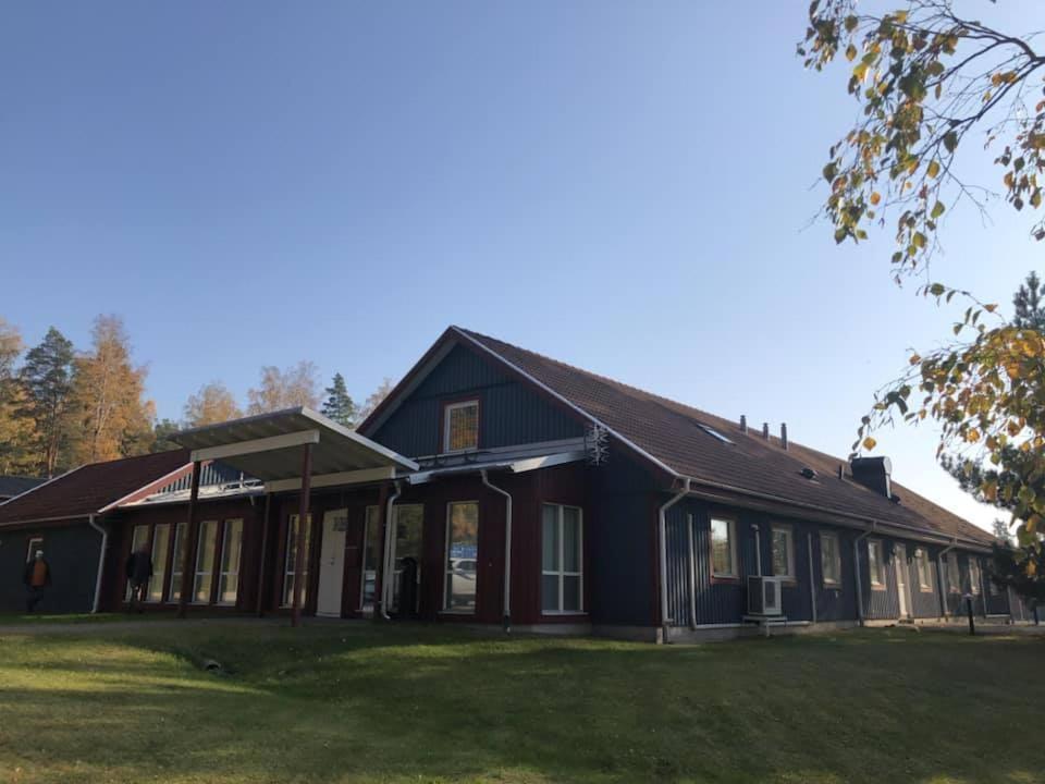 Izkamage Hotel — hotel in Vaesteras
