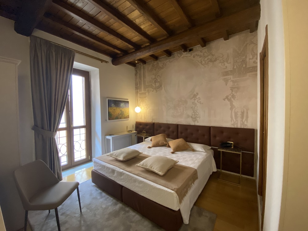 Condotti Rooms — Rome — photo 3