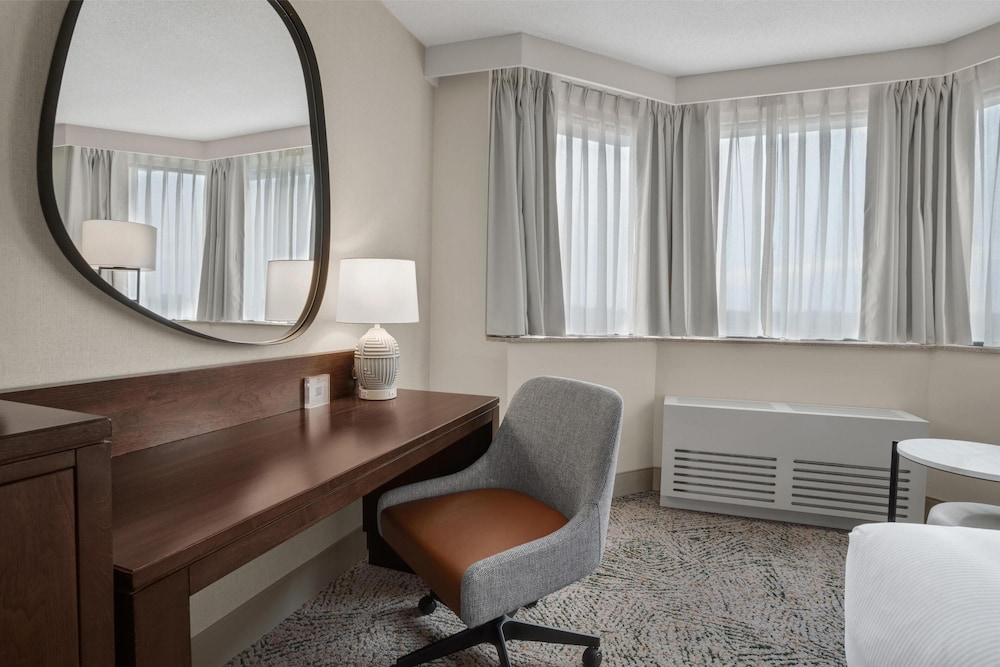Hilton Arlington National Landing - photo 21