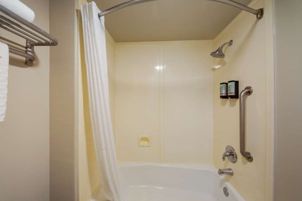 Best Western Inn & Suites Lemoore - photo 19