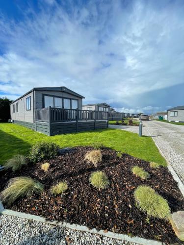 Stones Throw Lodge — 4-Star Luxury Hotel in Padstow, United Kingdom