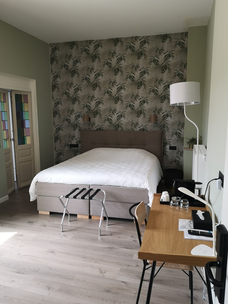 L'artiste - carbon neutral hotel in Lessines