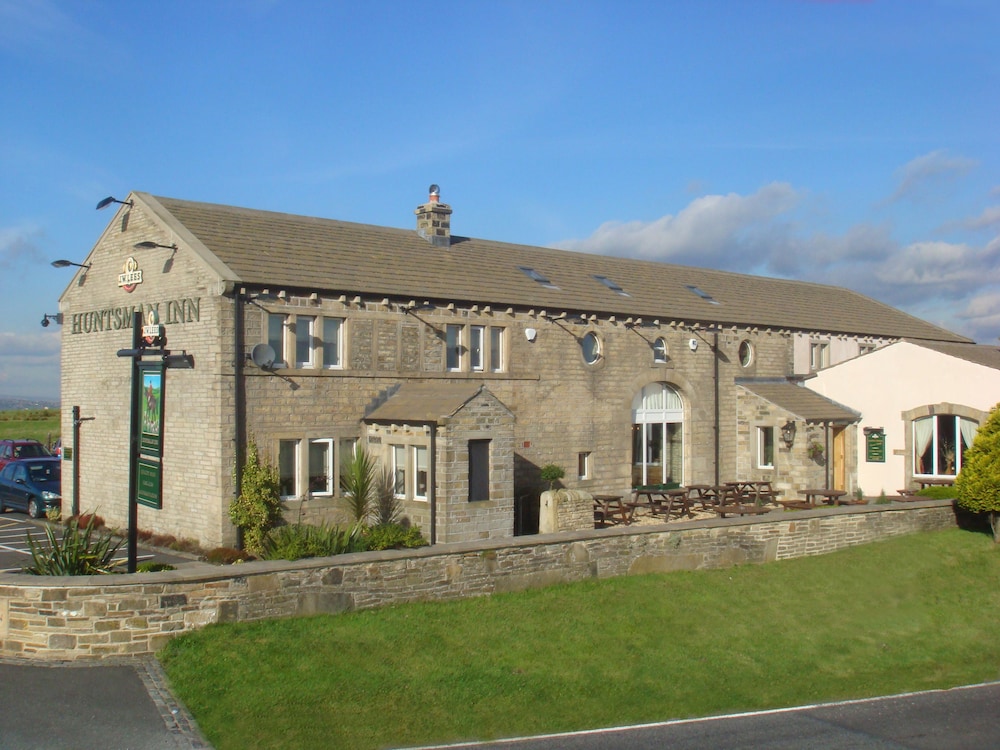 The Huntsman Inn - carbon neutral hotel in Holmfirth