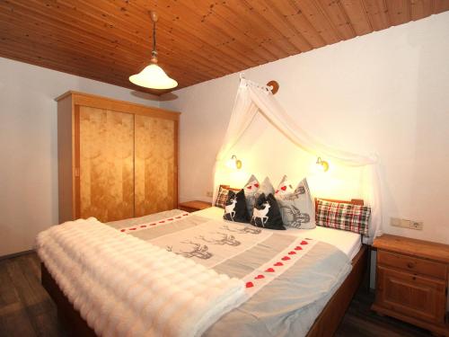Apartment Anita 3 by Interhome — Zellberg — photo 3