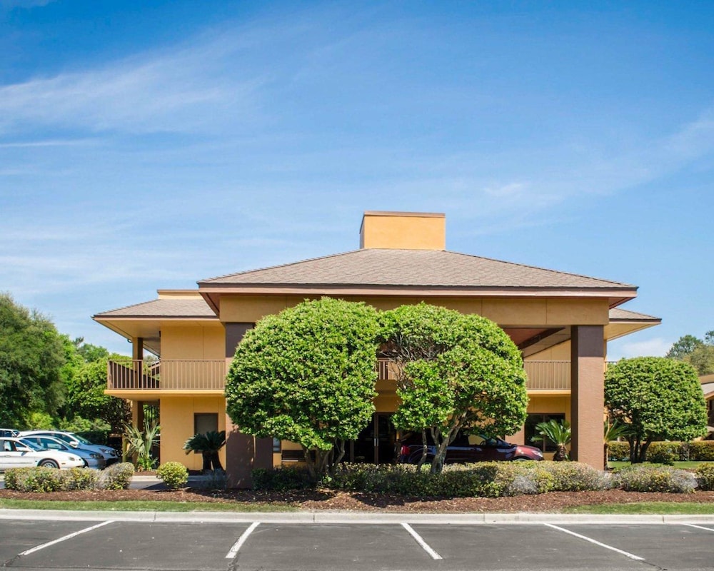 Days Inn by Wyndham Eglin AFB - photo 38
