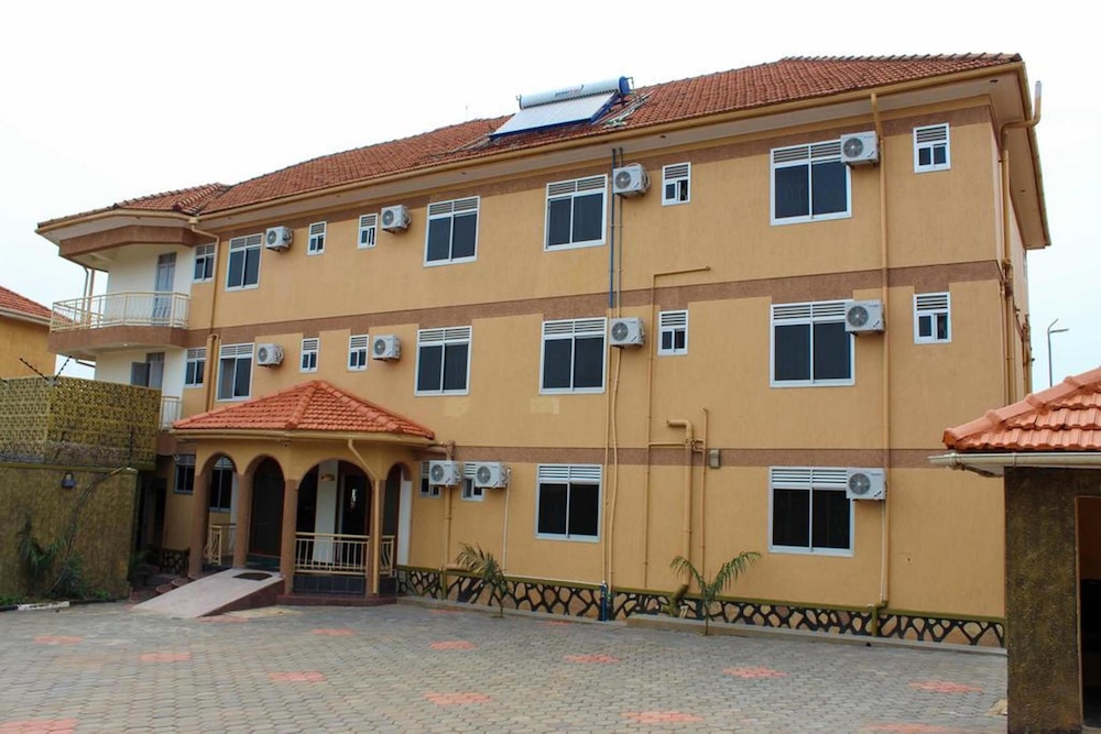Fancy Hotel - carbon neutral hotel in Kampala