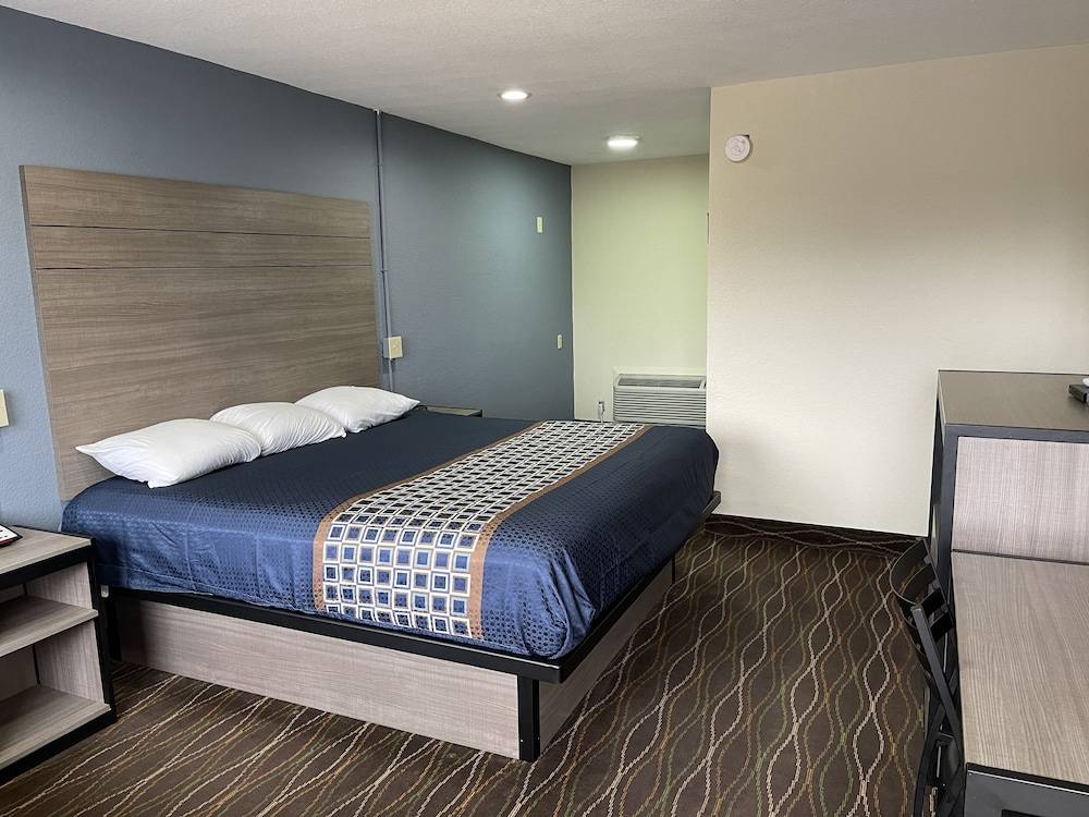 Americas Best Value Inn Alexandria - photo 2