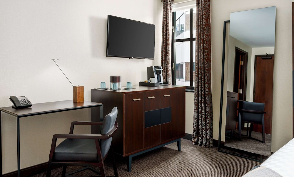 Joinery Hotel Pittsburgh Curio Collection by Hilton - photo 11