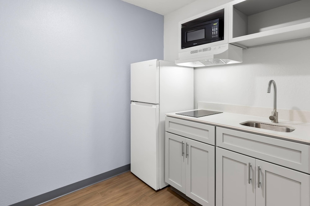 Birch Hill Suites Lakeland - photo 20