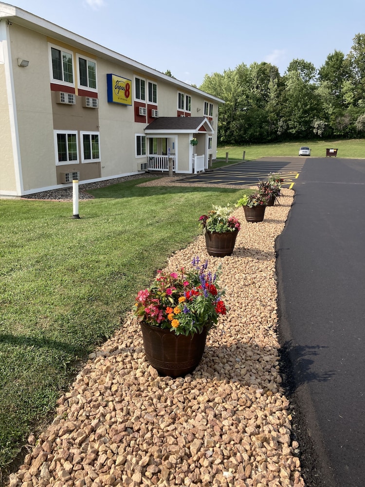 Super 8 by Wyndham Chisago City - photo 30