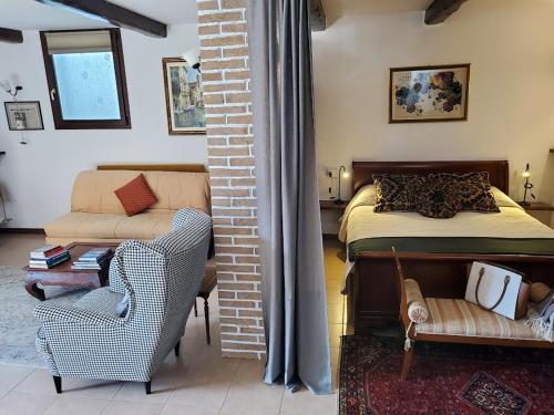 Relais Garden Lecco — 4-Star Luxury Hotel in Valmadrera-Caserta, Italy