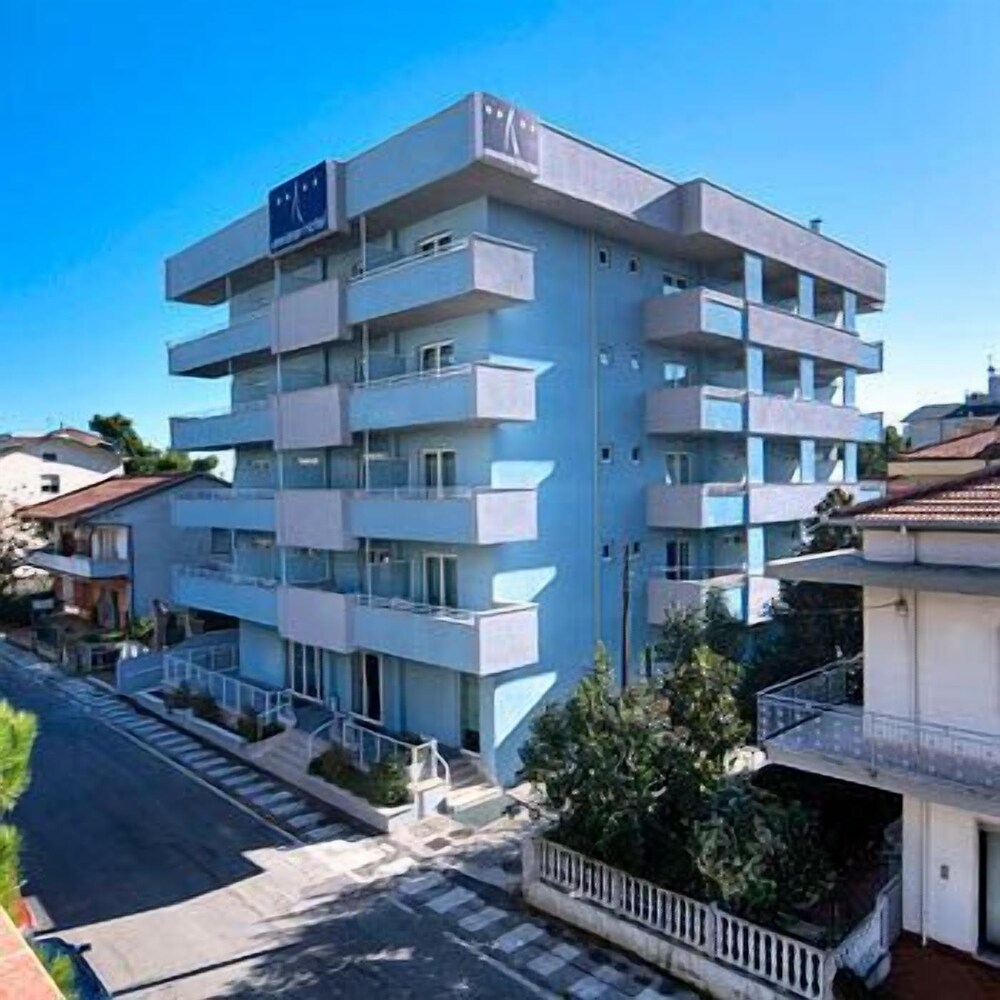 Aurea Hotel — hotel in Tortoreto
