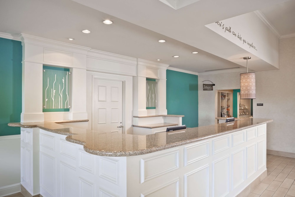 Hilton Garden Inn Baltimore White Marsh - photo 10