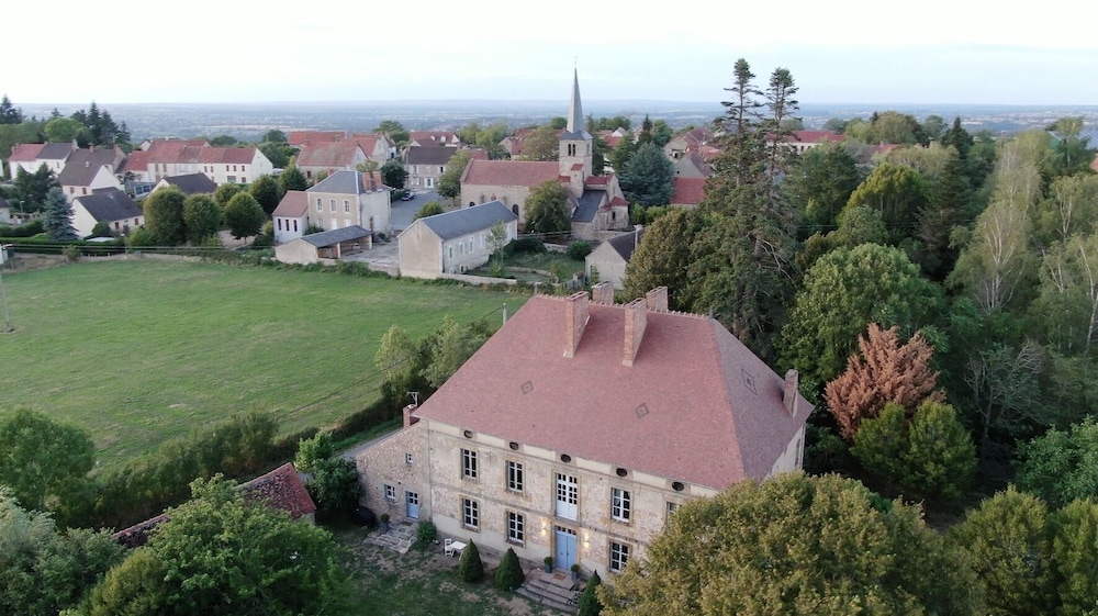 Zone Bleue - carbon neutral hotel in La Celle