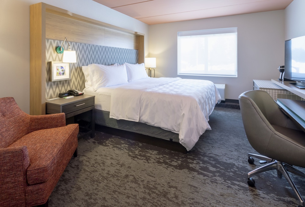 Holiday Inn Marquette by IHG - photo 14