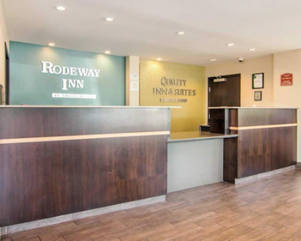 Quality Inn Airport Convention Center - photo 27