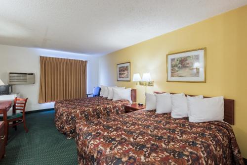 Super 8 by Wyndham Grand Island South - photo 6