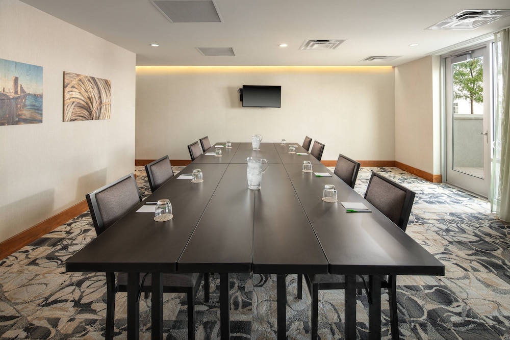 Courtyard by Marriott Erie Bayfront - photo 70