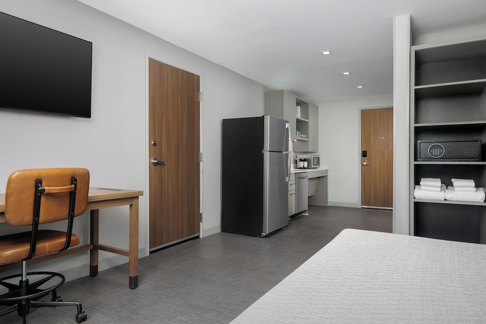 Homewood Suites by Hilton Newport Cincinnati - photo 7