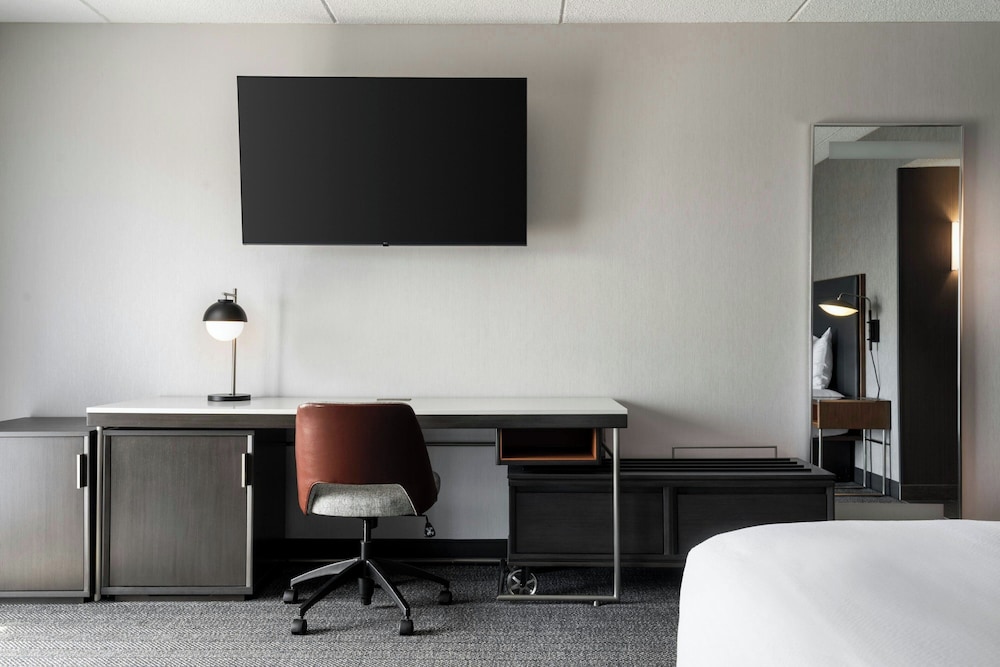 Courtyard by Marriott Cleveland Beachwood - photo 7