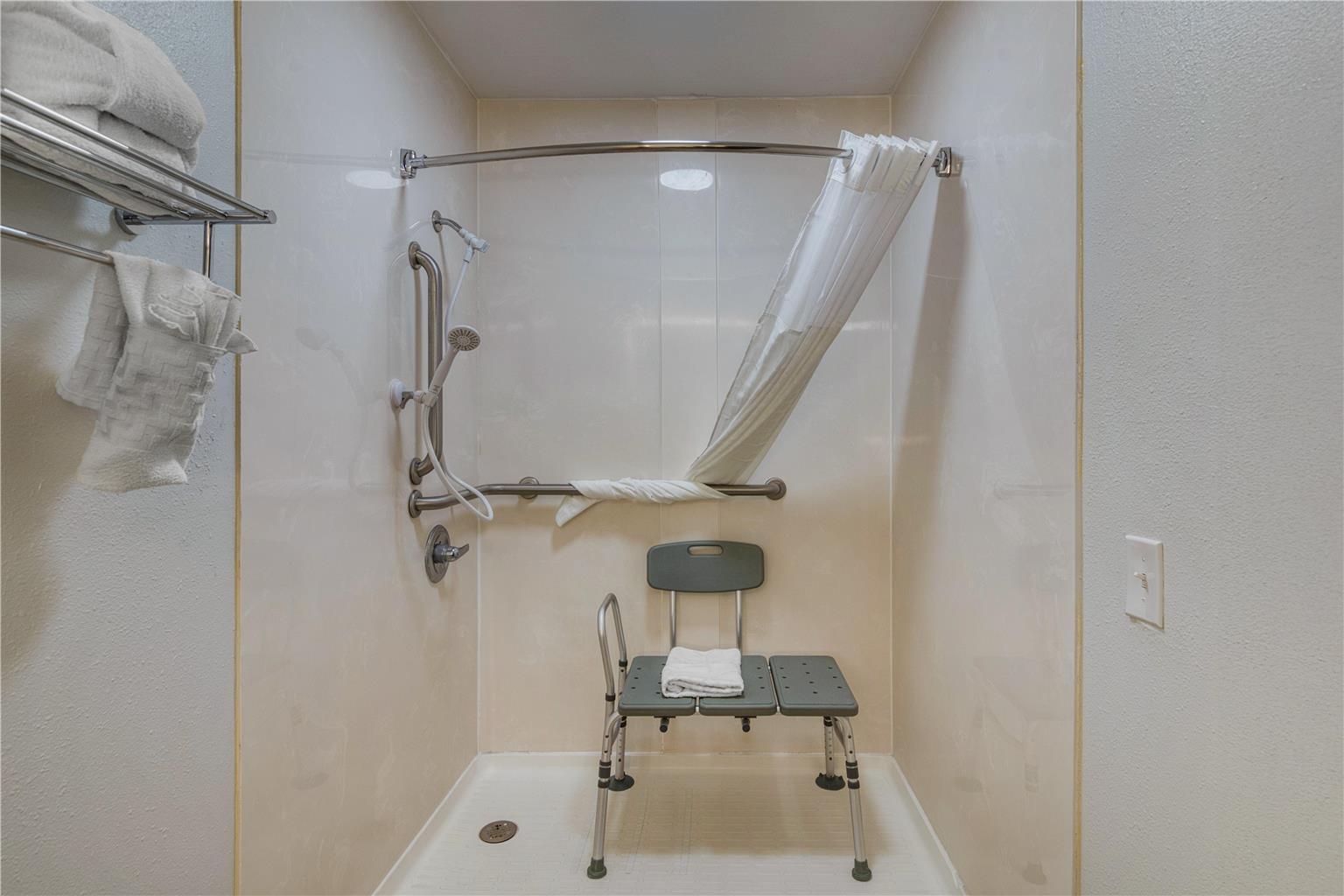 Best Western Of Walterboro - photo 16