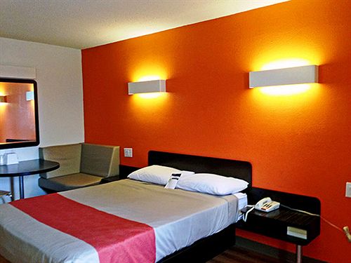 Motel 6 Omaha - photo 13