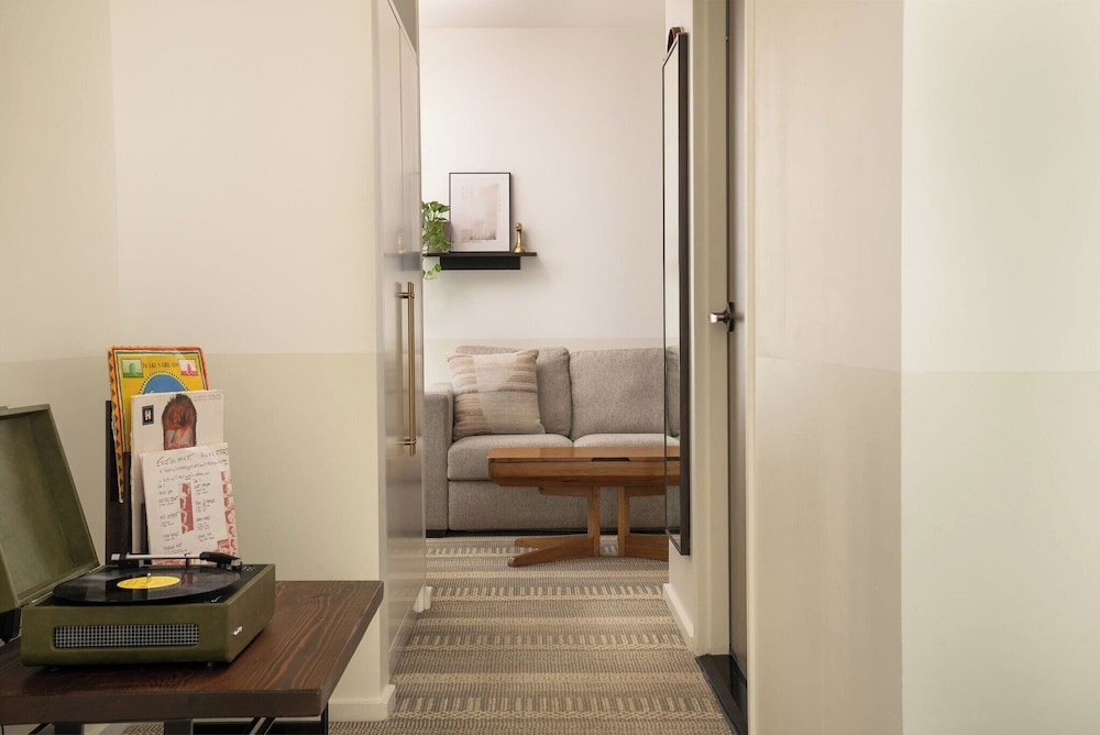 Halcyon a hotel in Cherry Creek - photo 33
