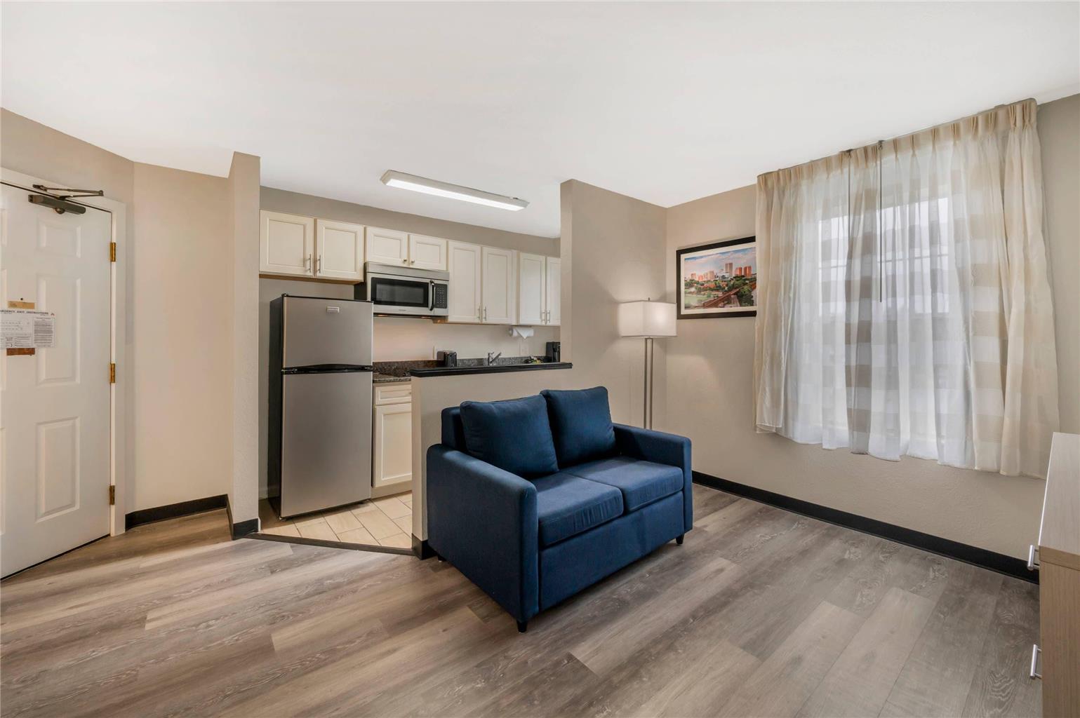 MainStay Suites Sterling near Dulles Town Center - photo 19